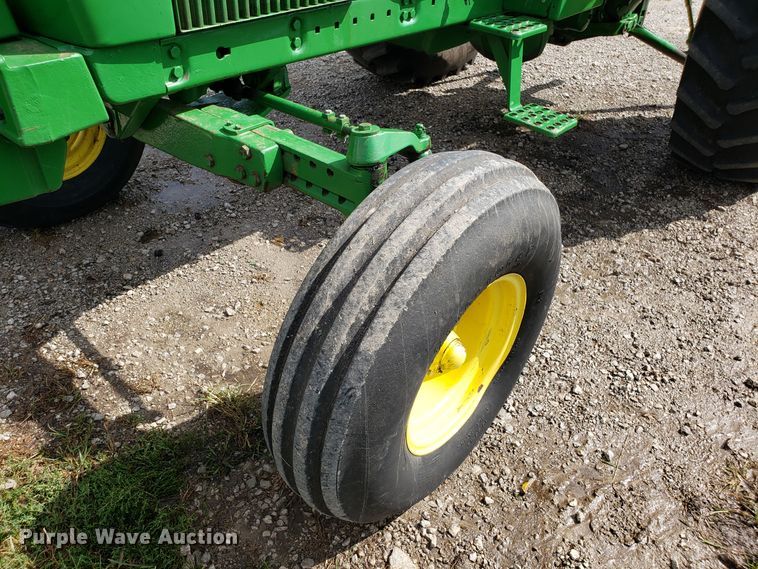 image for item DG7598 1975 John Deere 4230 tractor