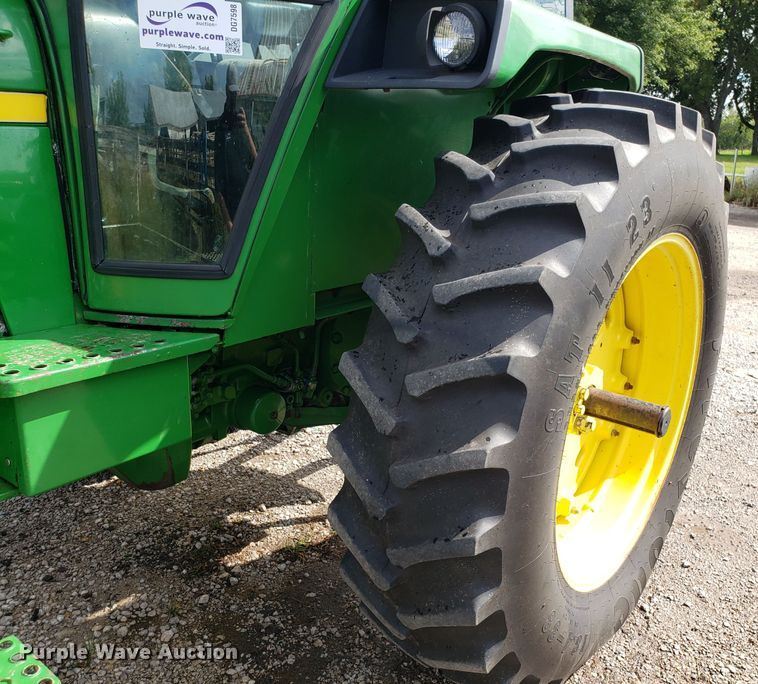 image for item DG7598 1975 John Deere 4230 tractor