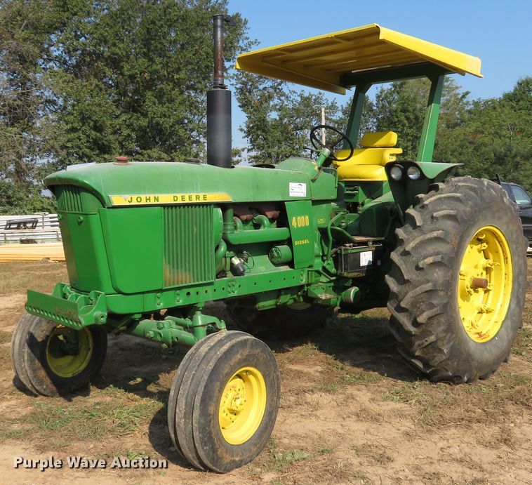 image for item DH1592 1969 John Deere 4000 tractor