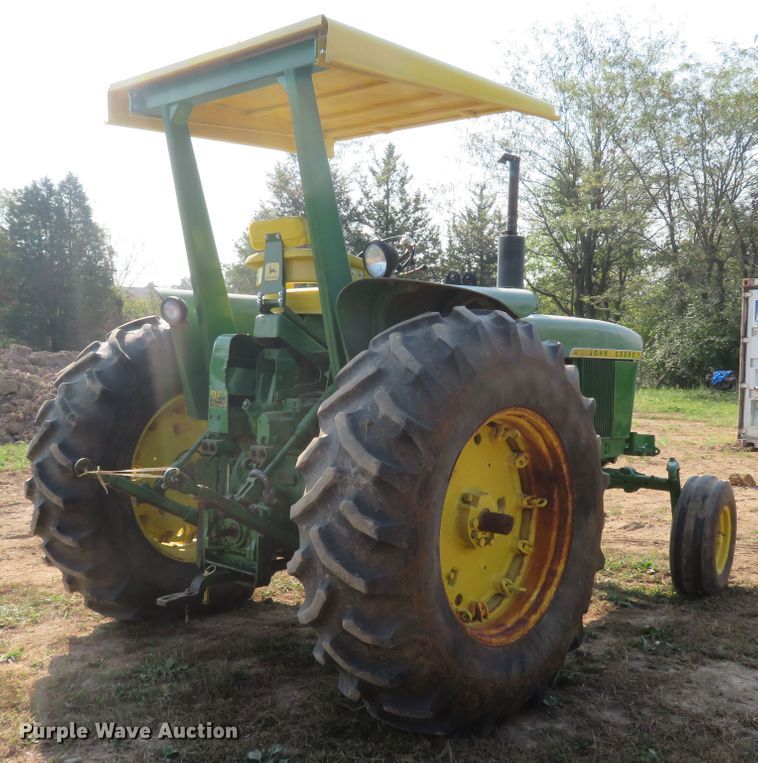 image for item DH1592 1969 John Deere 4000 tractor