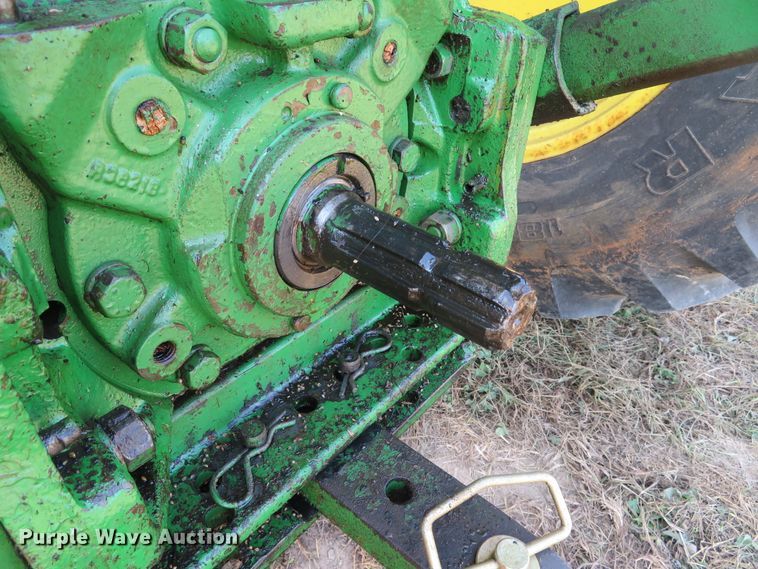 image for item DH1592 1969 John Deere 4000 tractor