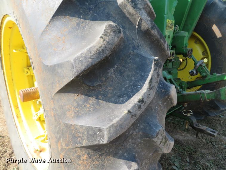 image for item DH1592 1969 John Deere 4000 tractor