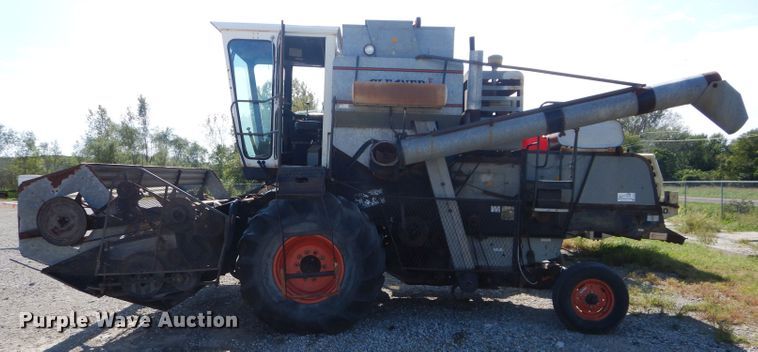 image for item DH2596 Gleaner F Corn Soybean Special combine