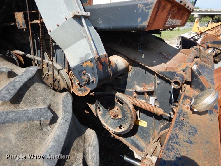 image for item DH2596 Gleaner F Corn Soybean Special combine