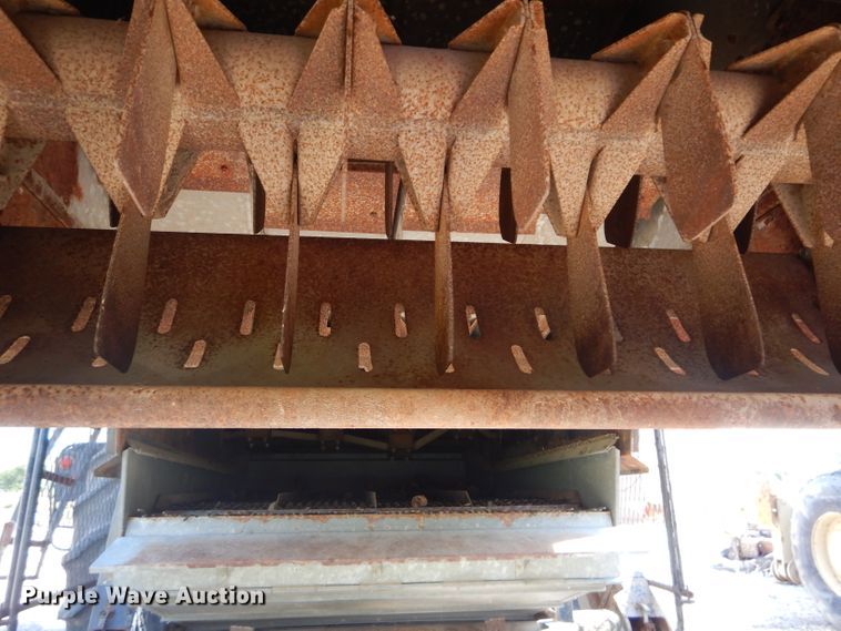 image for item DH2596 Gleaner F Corn Soybean Special combine