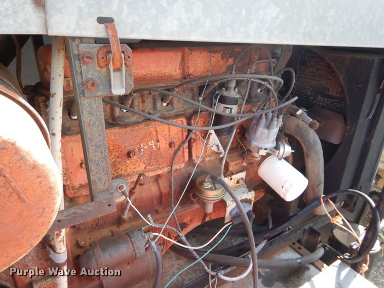 image for item DH2596 Gleaner F Corn Soybean Special combine