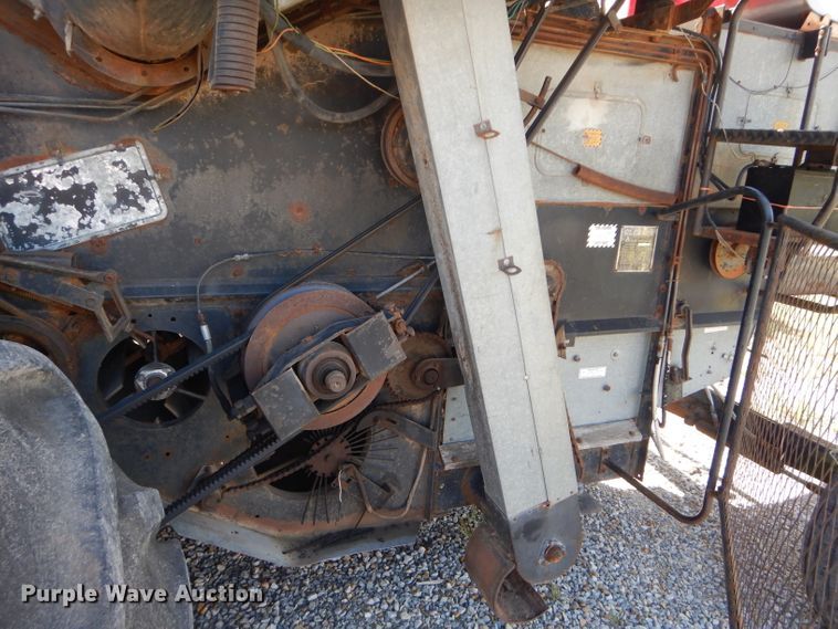 image for item DH2596 Gleaner F Corn Soybean Special combine