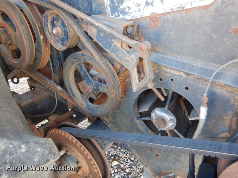 image for item DH2596 Gleaner F Corn Soybean Special combine