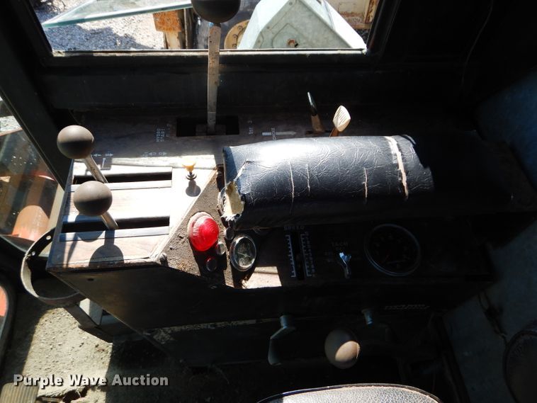 image for item DH2596 Gleaner F Corn Soybean Special combine