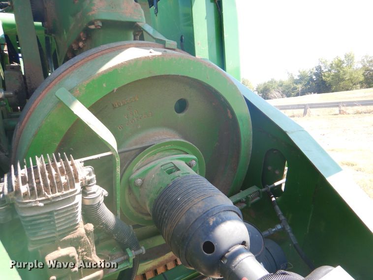 image for item DI2321 2001 John Deere 100 large square baler