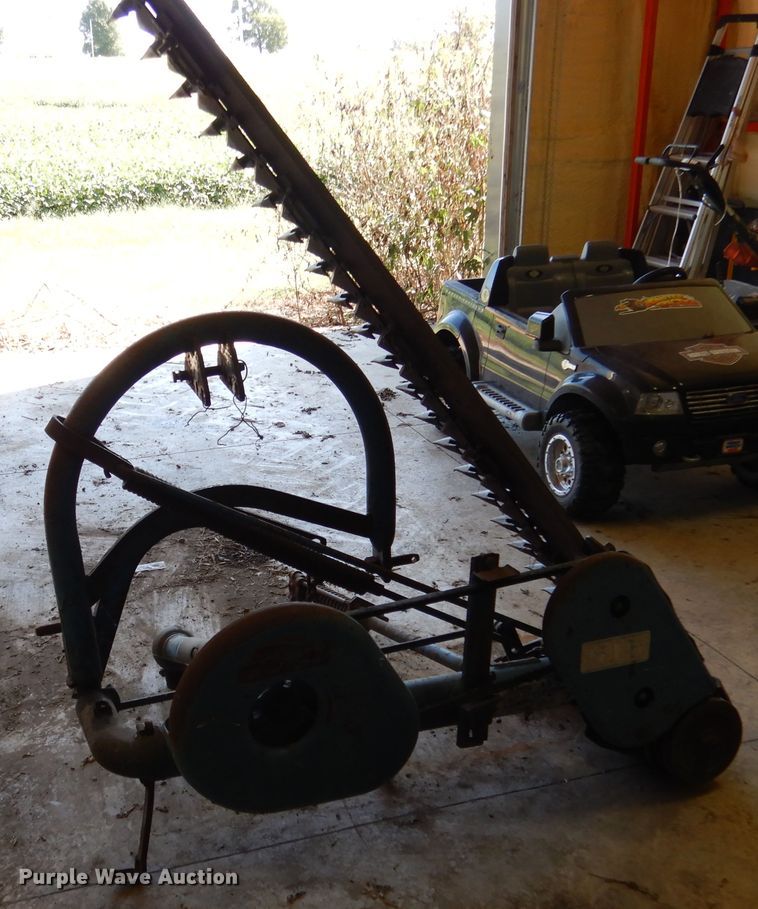 image for item EK9066 Ford 515 sickle mower