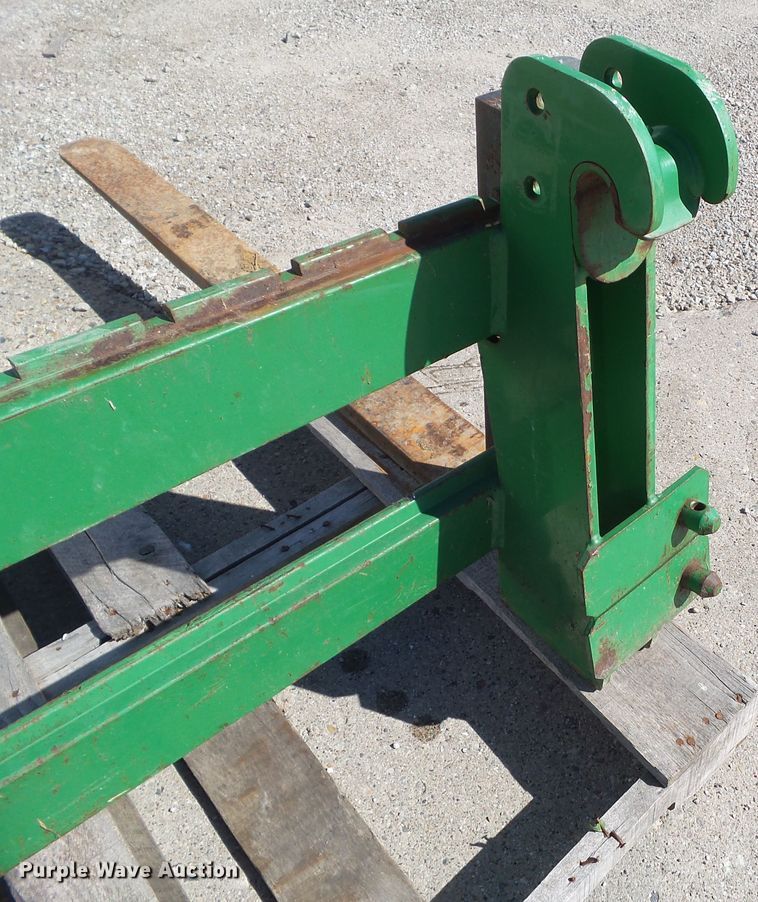 image for item EM9211 John Deere wheel loader forks