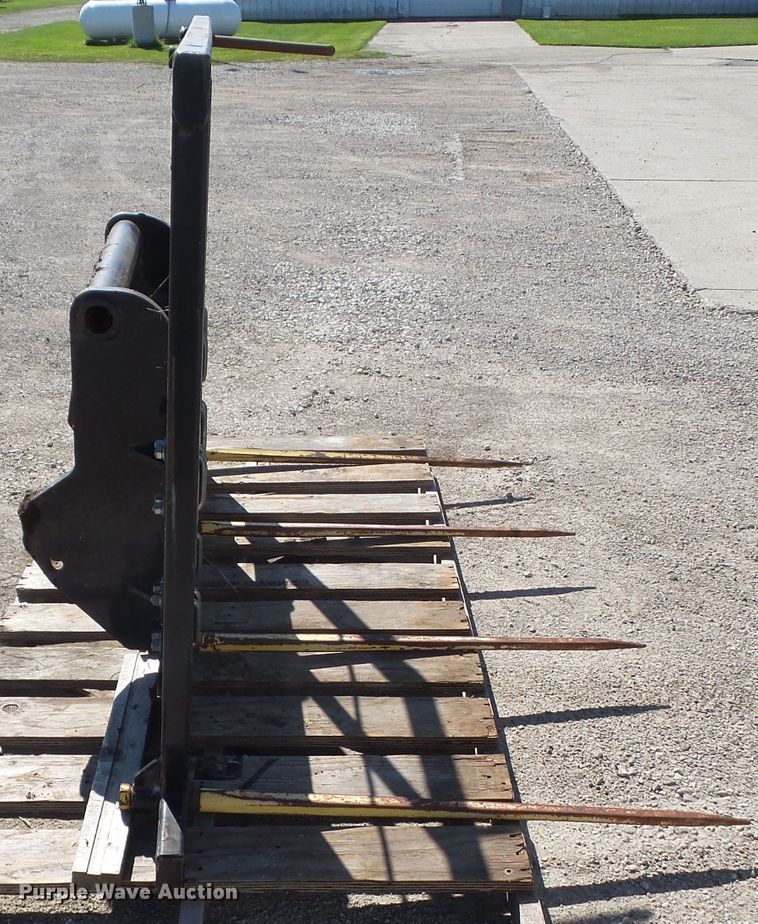 image for item EM9212 MDS square bale spear