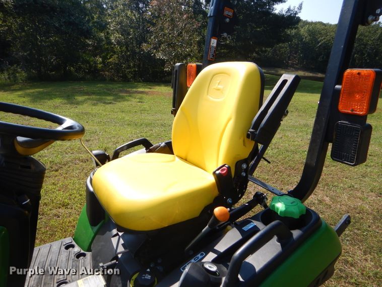 image for item FC9957 2015 John Deere 1025R tractor