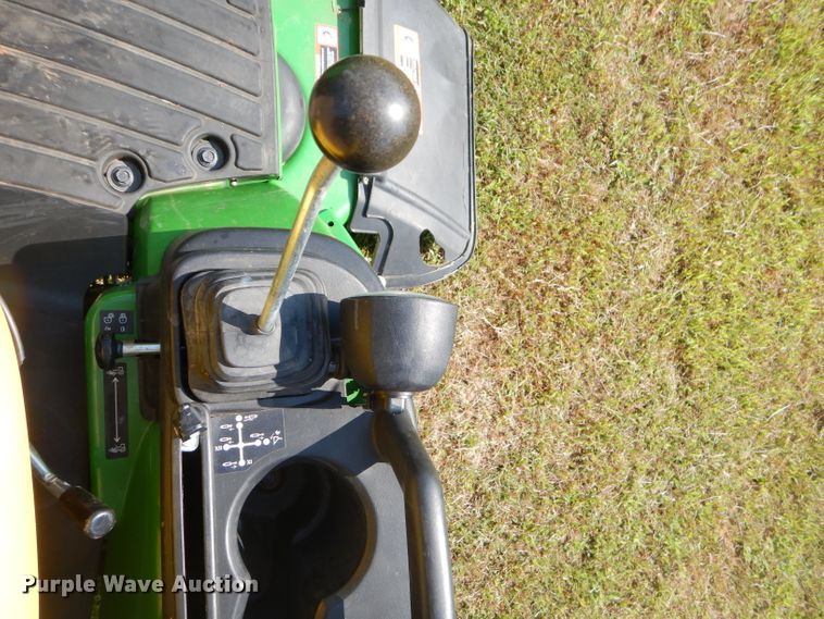 image for item FC9957 2015 John Deere 1025R tractor