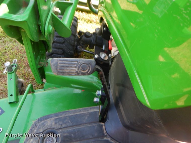 image for item FC9957 2015 John Deere 1025R tractor