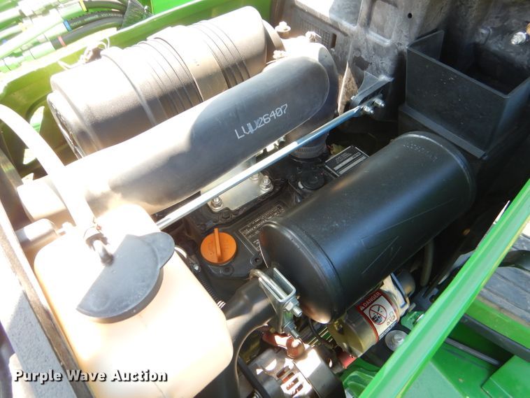 image for item FC9957 2015 John Deere 1025R tractor