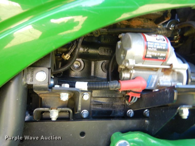 image for item FC9957 2015 John Deere 1025R tractor