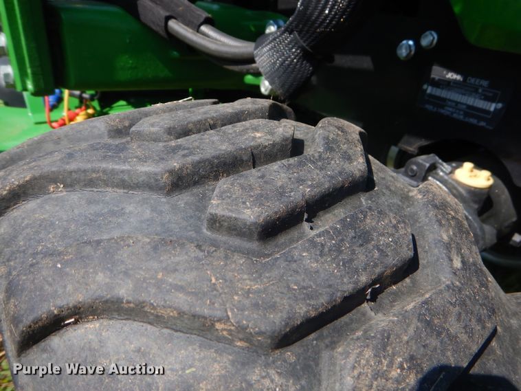 image for item FC9957 2015 John Deere 1025R tractor