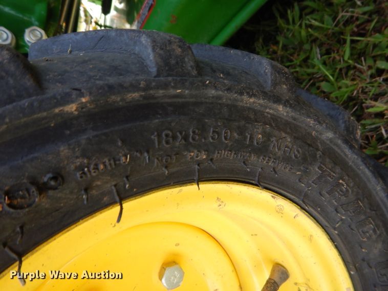 image for item FC9957 2015 John Deere 1025R tractor