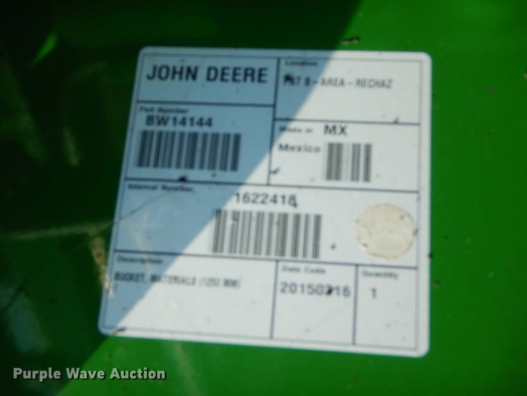 image for item FC9957 2015 John Deere 1025R tractor