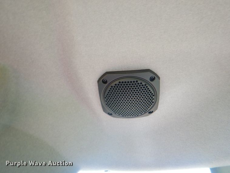 image for item FC9958 Kubota M7060 tractor