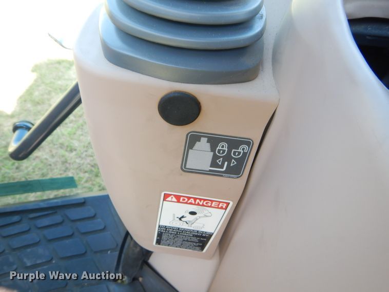 image for item FC9958 Kubota M7060 tractor