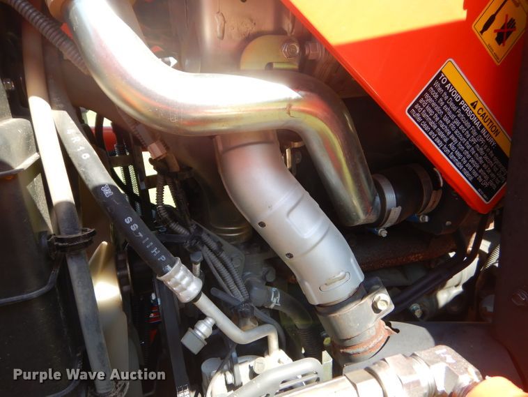 image for item FC9958 Kubota M7060 tractor