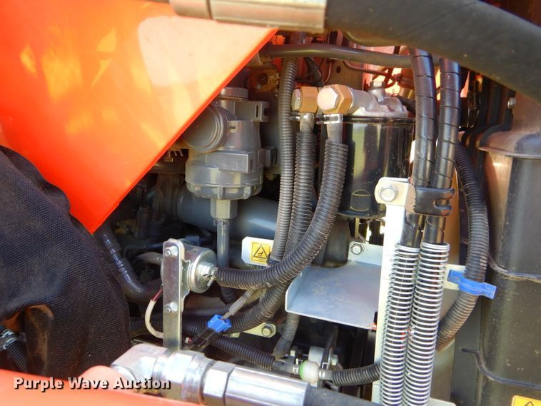 image for item FC9958 Kubota M7060 tractor