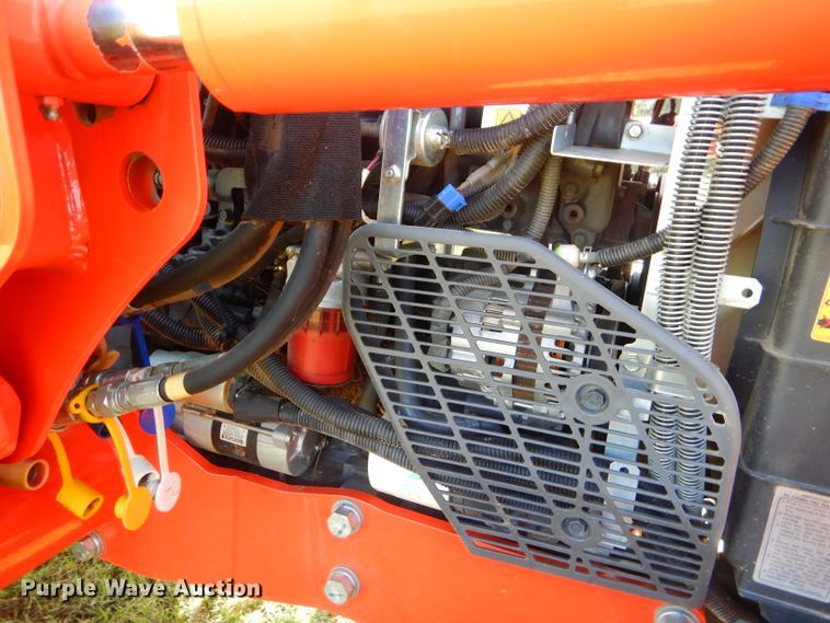 image for item FC9958 Kubota M7060 tractor