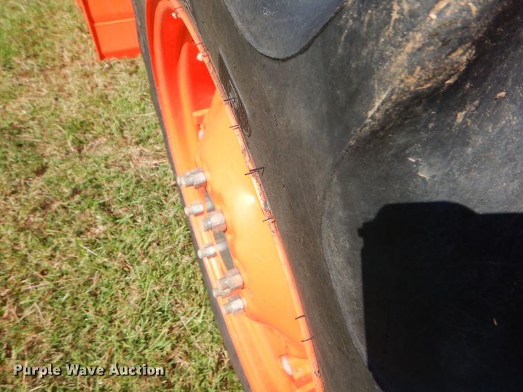 image for item FC9958 Kubota M7060 tractor