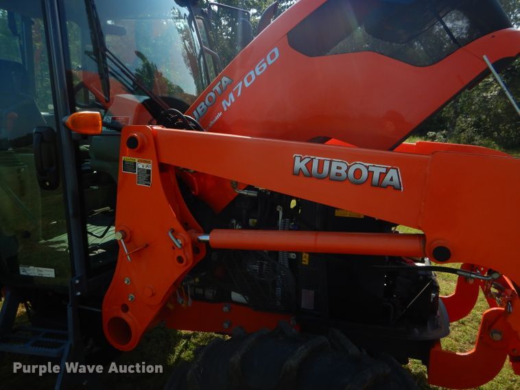 image for item FC9958 Kubota M7060 tractor