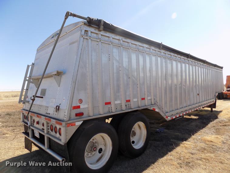 image for item FH9033 1984 Corn Husker 800 double hopper bottom grain trailer