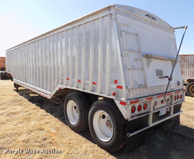 image for item FH9033 1984 Corn Husker 800 double hopper bottom grain trailer