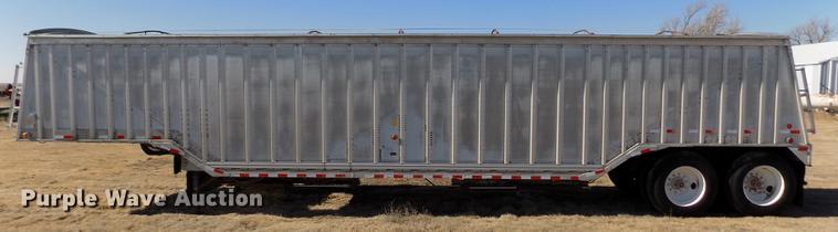 image for item FH9033 1984 Corn Husker 800 double hopper bottom grain trailer
