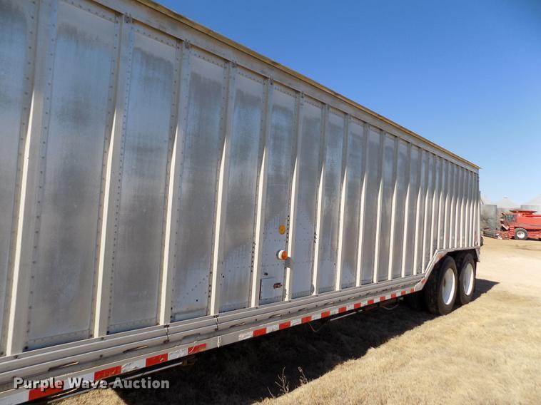 image for item FH9033 1984 Corn Husker 800 double hopper bottom grain trailer