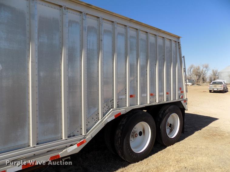 image for item FH9033 1984 Corn Husker 800 double hopper bottom grain trailer
