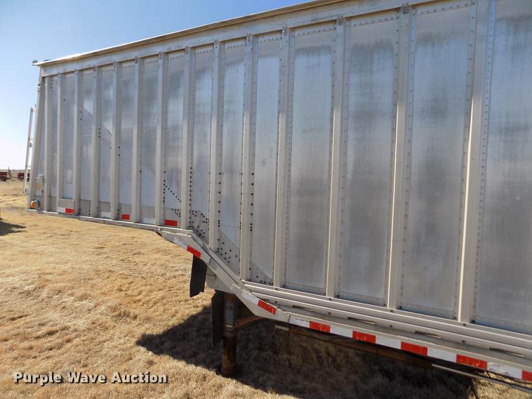 image for item FH9033 1984 Corn Husker 800 double hopper bottom grain trailer