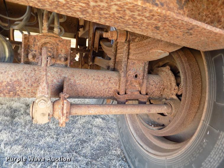 image for item FH9033 1984 Corn Husker 800 double hopper bottom grain trailer