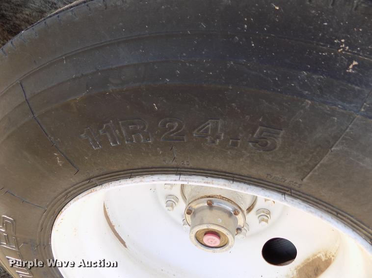 image for item FH9033 1984 Corn Husker 800 double hopper bottom grain trailer