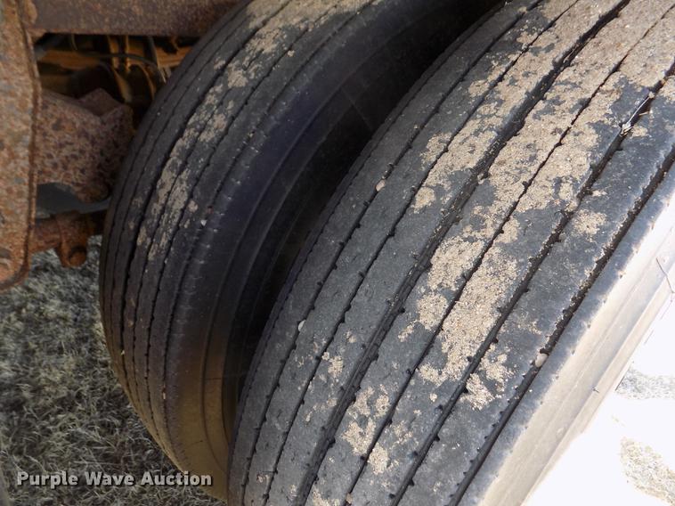 image for item FH9033 1984 Corn Husker 800 double hopper bottom grain trailer