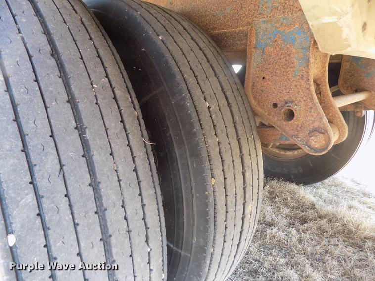 image for item FH9033 1984 Corn Husker 800 double hopper bottom grain trailer