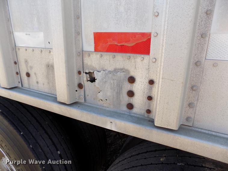 image for item FH9033 1984 Corn Husker 800 double hopper bottom grain trailer