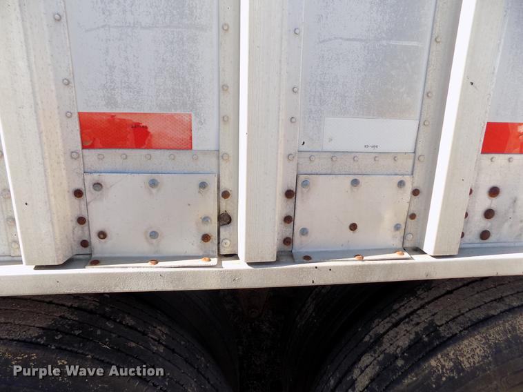 image for item FH9033 1984 Corn Husker 800 double hopper bottom grain trailer