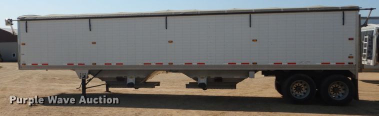 image for item FU9493 2010 Timpte double hopper bottom grain trailer