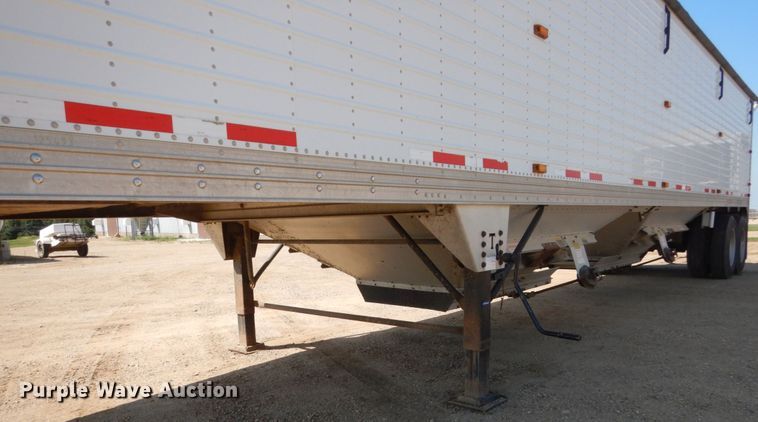 image for item FU9493 2010 Timpte double hopper bottom grain trailer