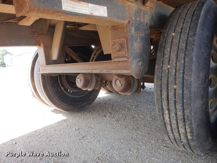 image for item FU9493 2010 Timpte double hopper bottom grain trailer