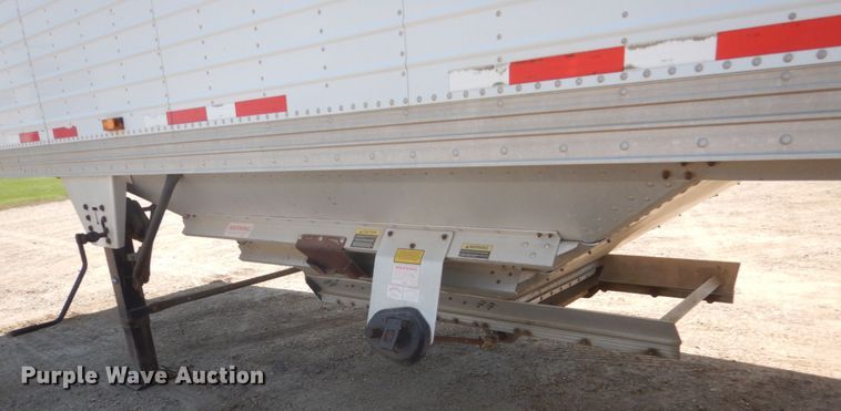 image for item FU9493 2010 Timpte double hopper bottom grain trailer