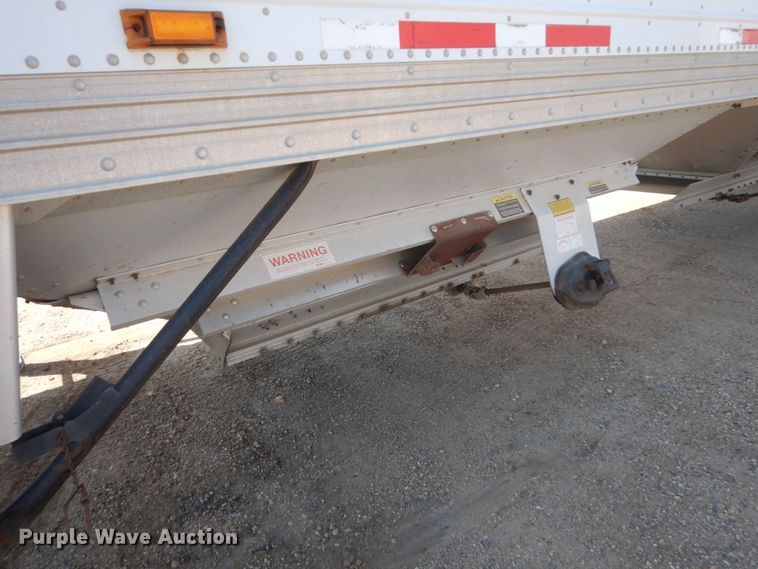 image for item FU9493 2010 Timpte double hopper bottom grain trailer