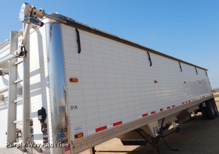 image for item FU9493 2010 Timpte double hopper bottom grain trailer